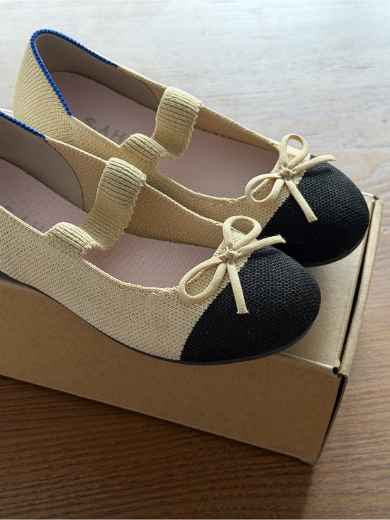 Rothy's Other - Rothy's Beige Knit Flats with Black Toe Accent